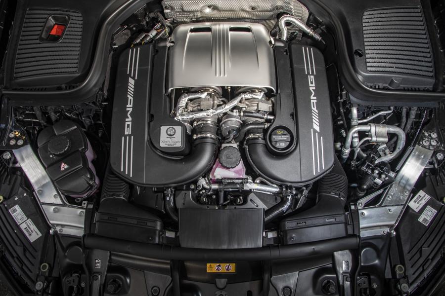Моторный отсек Mercedes-AMG GLC63 4Matic+ (X253) 2019 года  (NA) (фото 80 из 81)